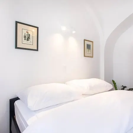 Apartament Oasis In The With A Patio *